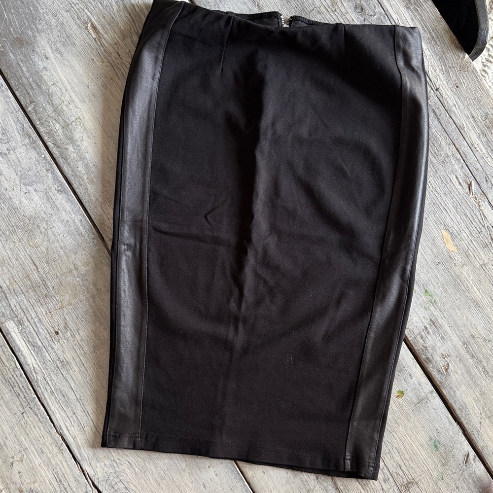 Celebrity Pink Black Skirt with Zipper Detail in back and faux  trim on front